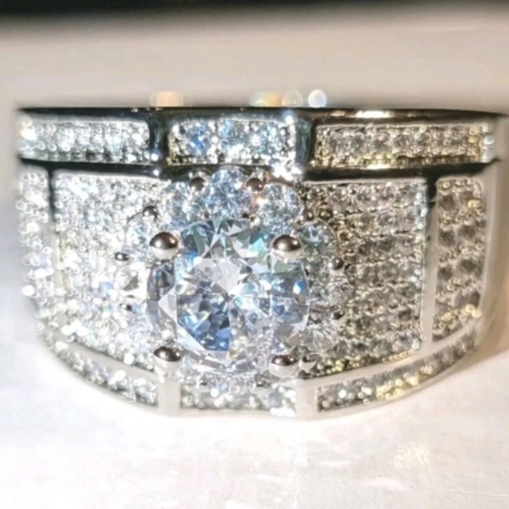 Elegant Mens 4 Ct Lab Created diamond Blinged out 925 Silver Wedding Band